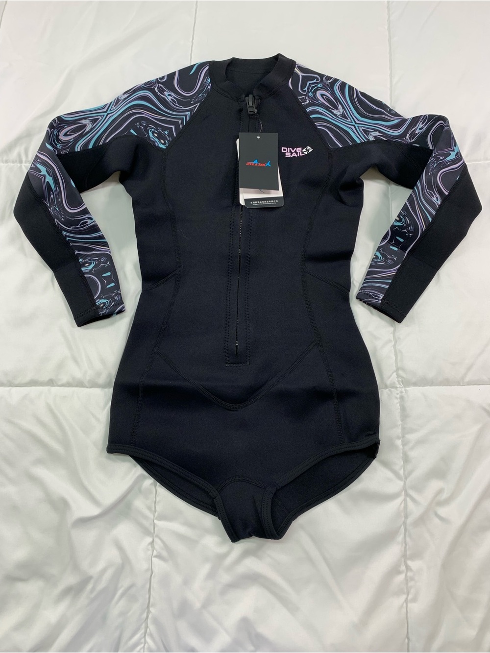 New DIVE & SAIL wetsuit size M